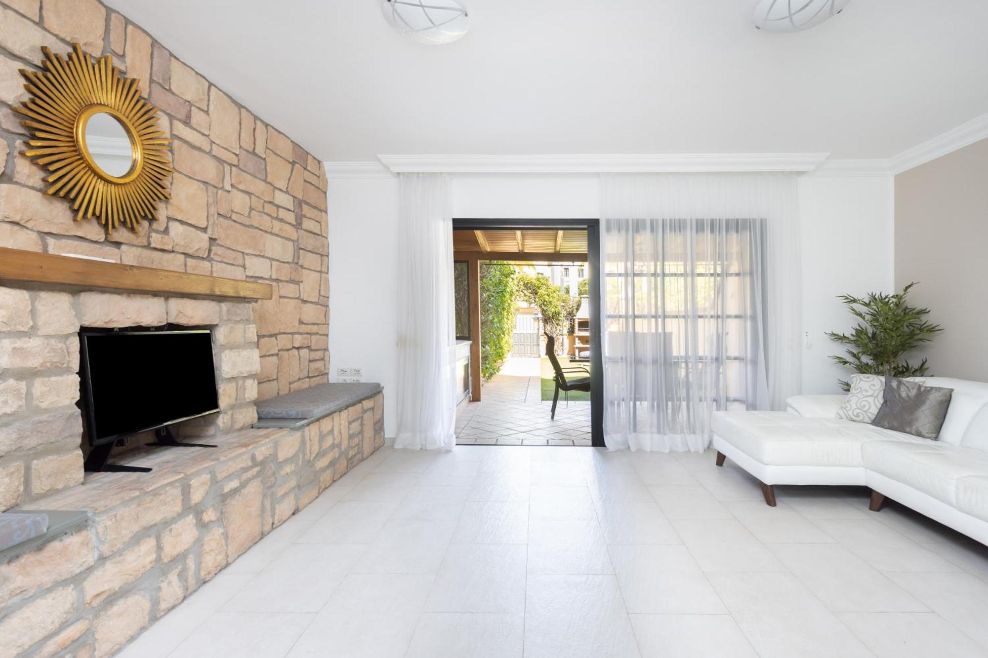 Hébergement de vacances Exclusive Townhouse In Plaza Del Duque Close To The