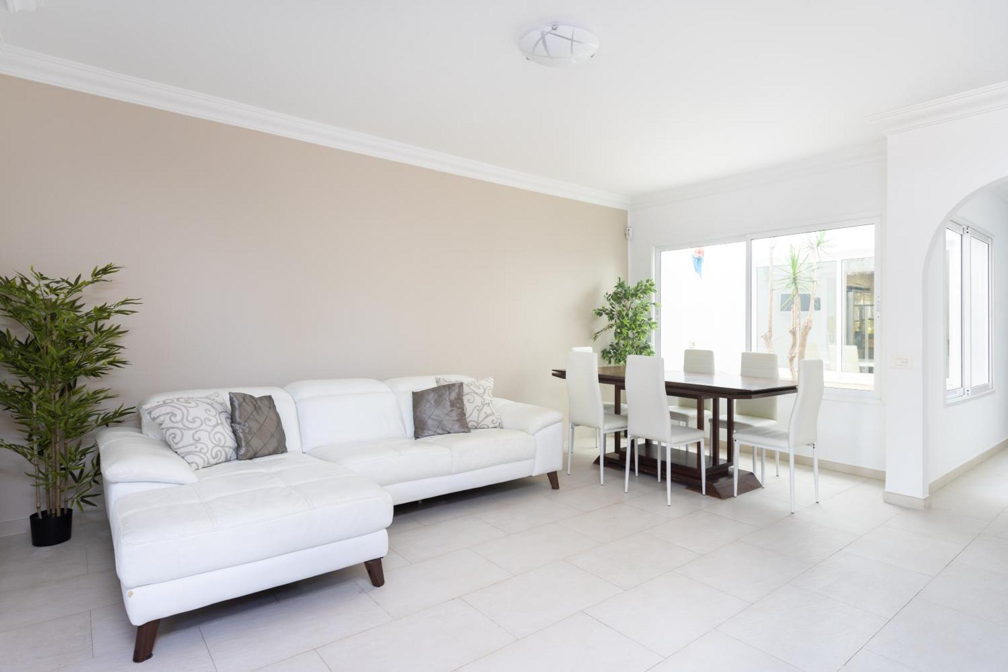 Hébergement de vacances Exclusive Townhouse In Plaza Del Duque Close To The